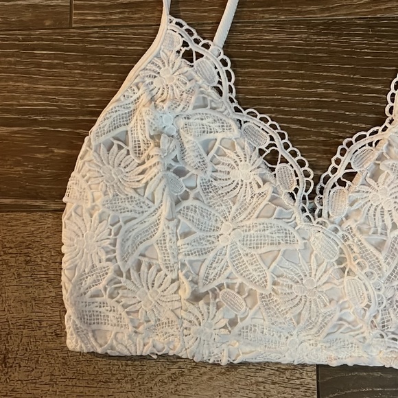 Charlotte Russe cropped crochet white top - Picture 3 of 5